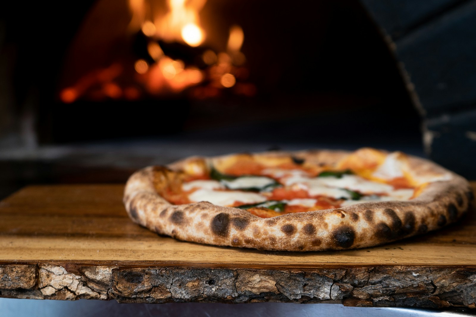 Pizza appena sfornata